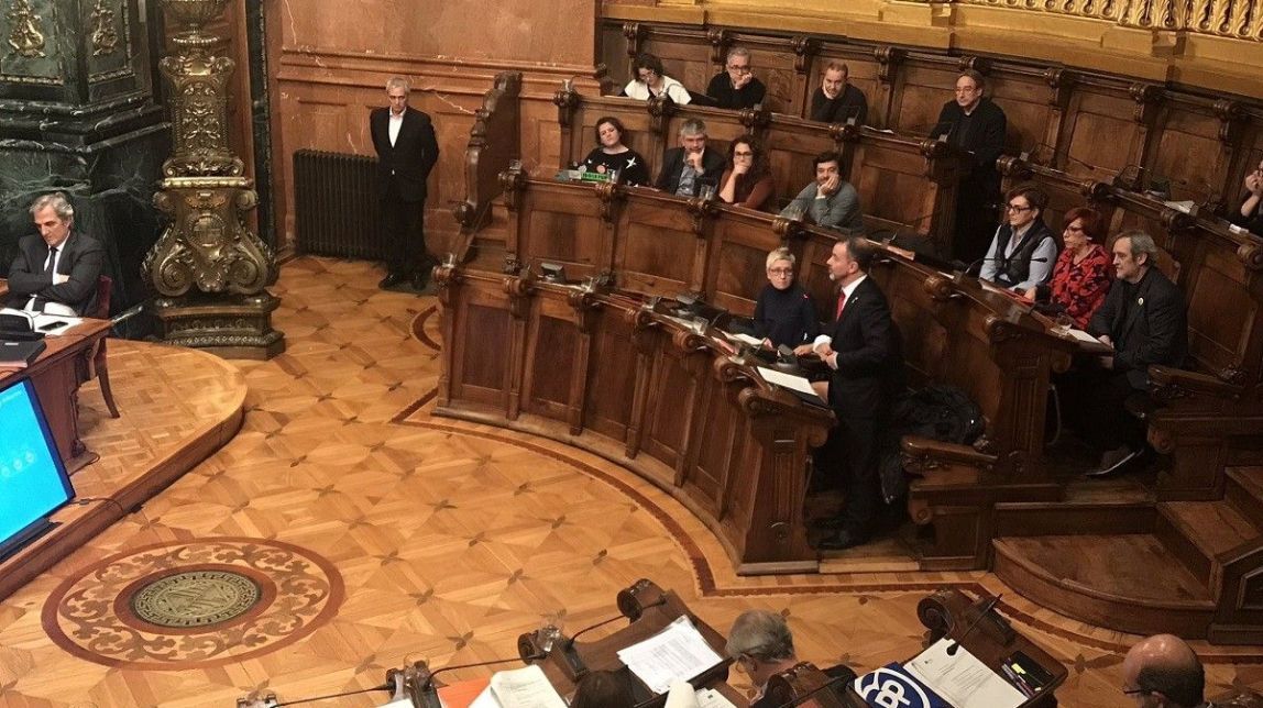 Bosch diu adeu a Barcelona «amb la consciència tranquil·la» en un comiat tens