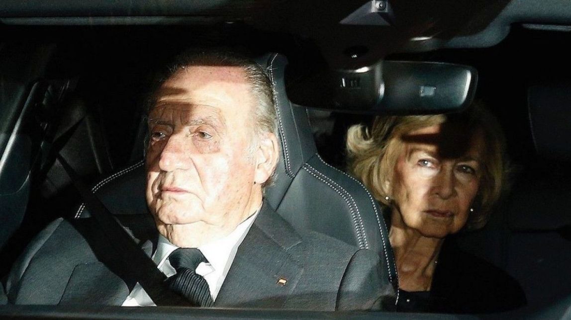 Un any de la fuga: les causes pendents de Joan Carles I