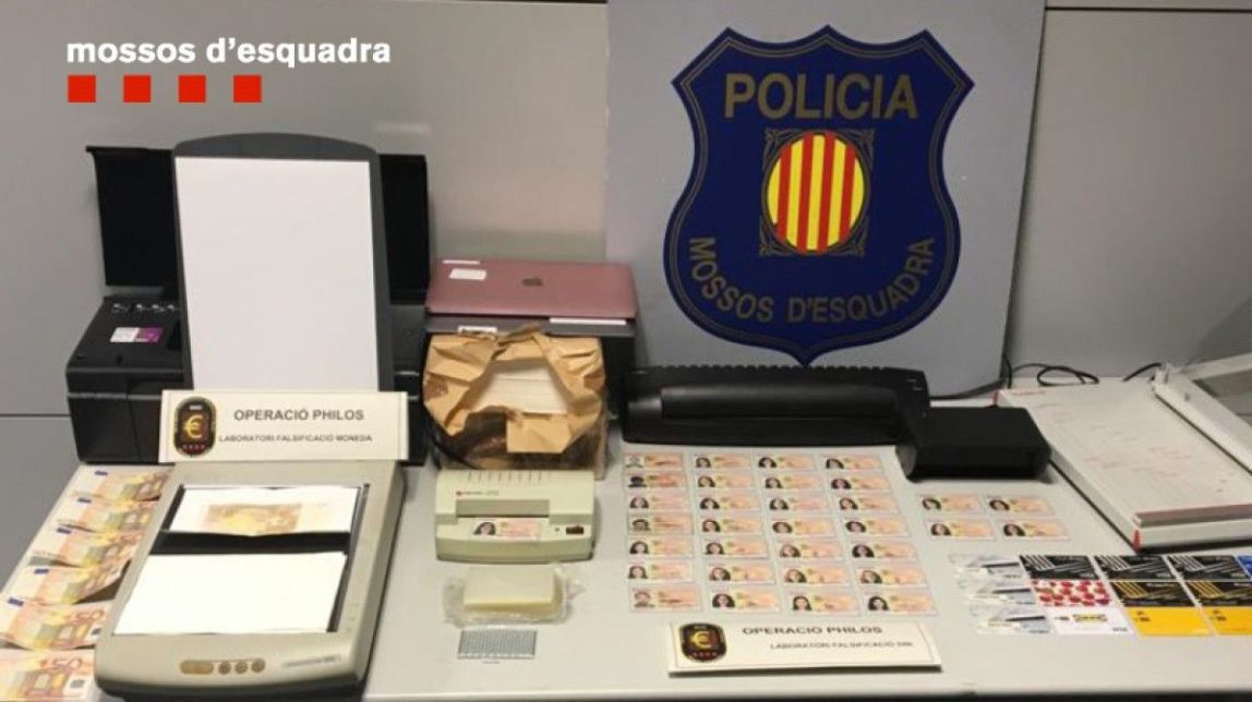 ​Desarticulat a Barcelona un grup que falsificava documentació per demanar crèdits bancaris