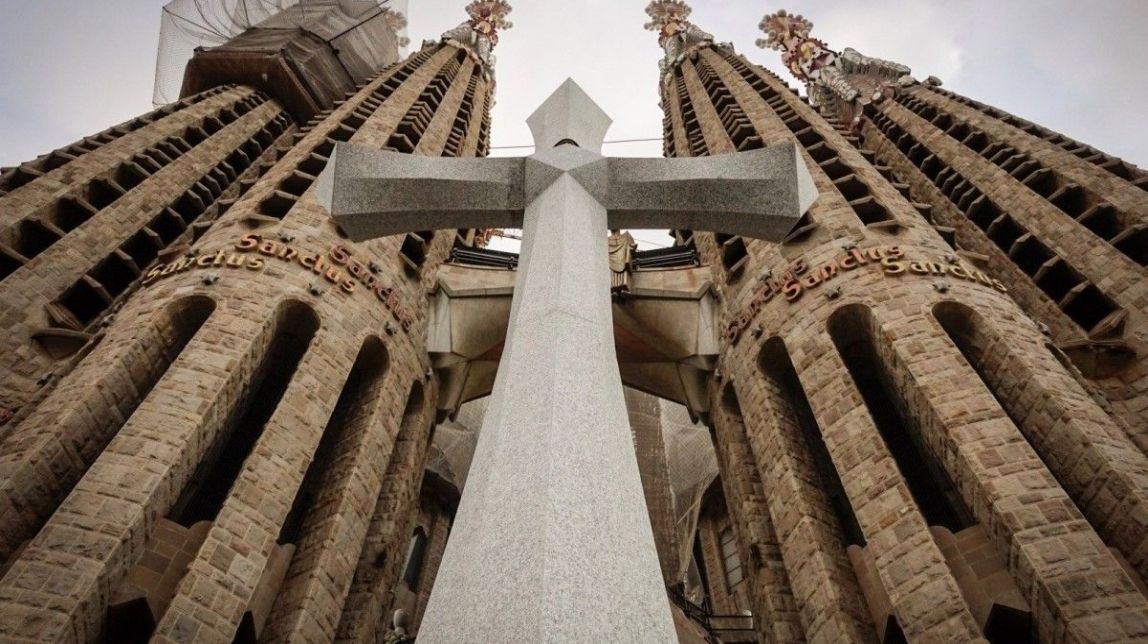 La Sagrada Família i l'Ajuntament ratifiquen regularitzar la llicència d'obres