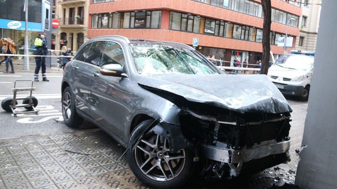 Quatre ferits per un cotxe que ha perdut el control a Barcelona