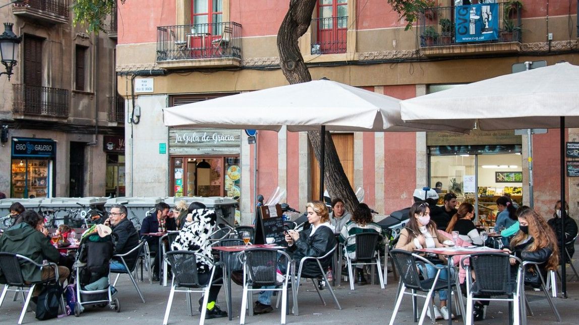 Salut relaxa restriccions: amplia l'horari de bars i restaurants, i permet obrir gimnasos