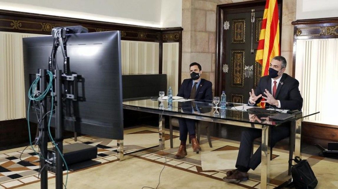 El Govern no podrà vacunar els membres de les meses del 14-F però els farà test d'antígens