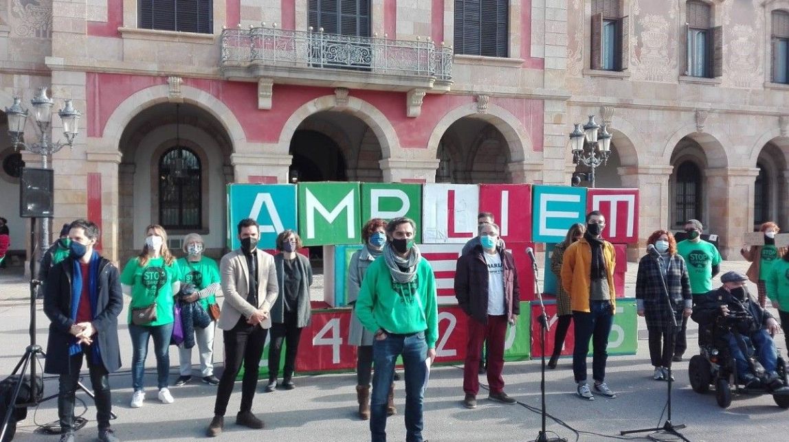 Crida a Sánchez per blindar el decret antidesnonaments del Govern davant l'amenaça del TC