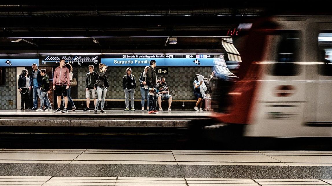 Troben amiant en altres 38 combois del metro de Barcelona