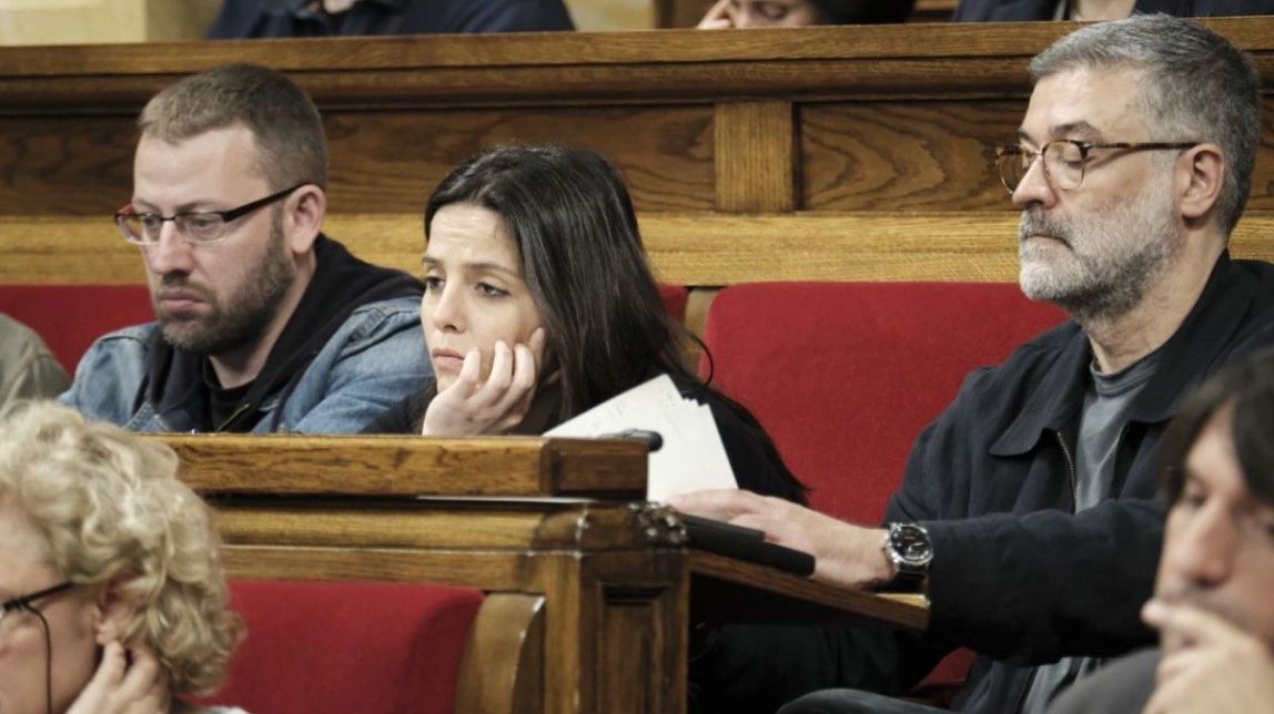 El consell polític de la CUP traça la nova estratègia amb el dilema de com actuar al Parlament