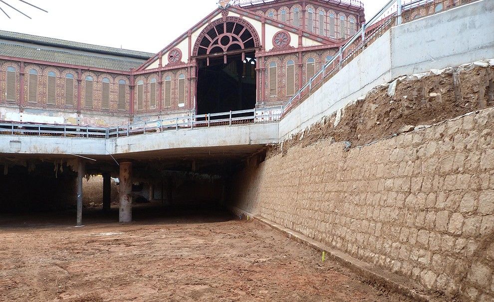 ​Barcelona guanyarà dues places sense cotxes al costat del mercat de Sant Antoni