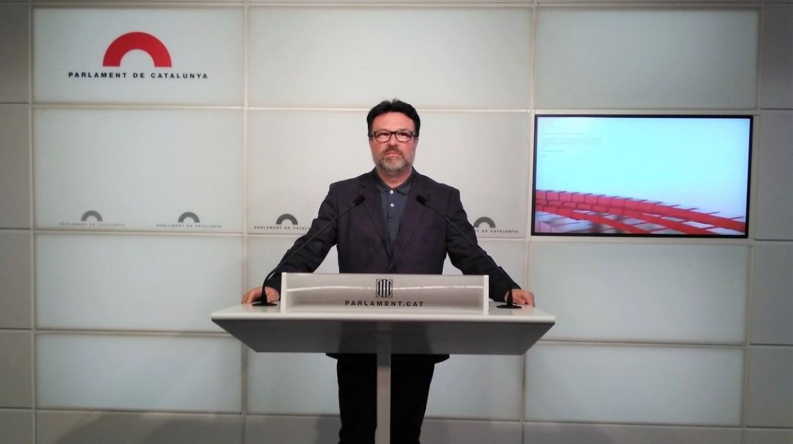 Els comuns retreuen a Torra que encara no té prou força per negociar el referèndum