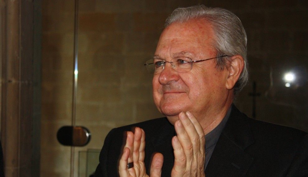 Xavier Salinas, un prelat crescut a l'ombra del cardenal Carles  