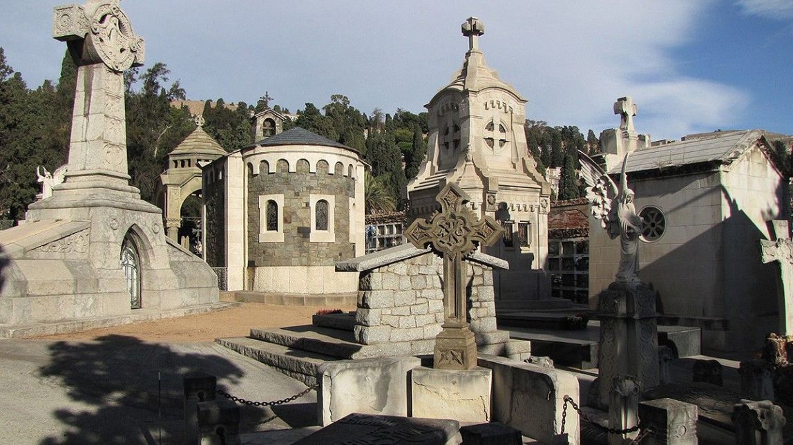 ​Afectats per l'esfondrament de nínxols a Montjuïc rebutgen pactes amb Cementiris de Barcelona