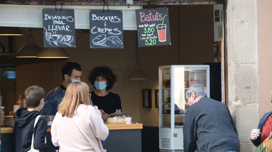 El Govern diu que no es precipitarà a l'hora d'aixecar les restriccions a bars i restaurants