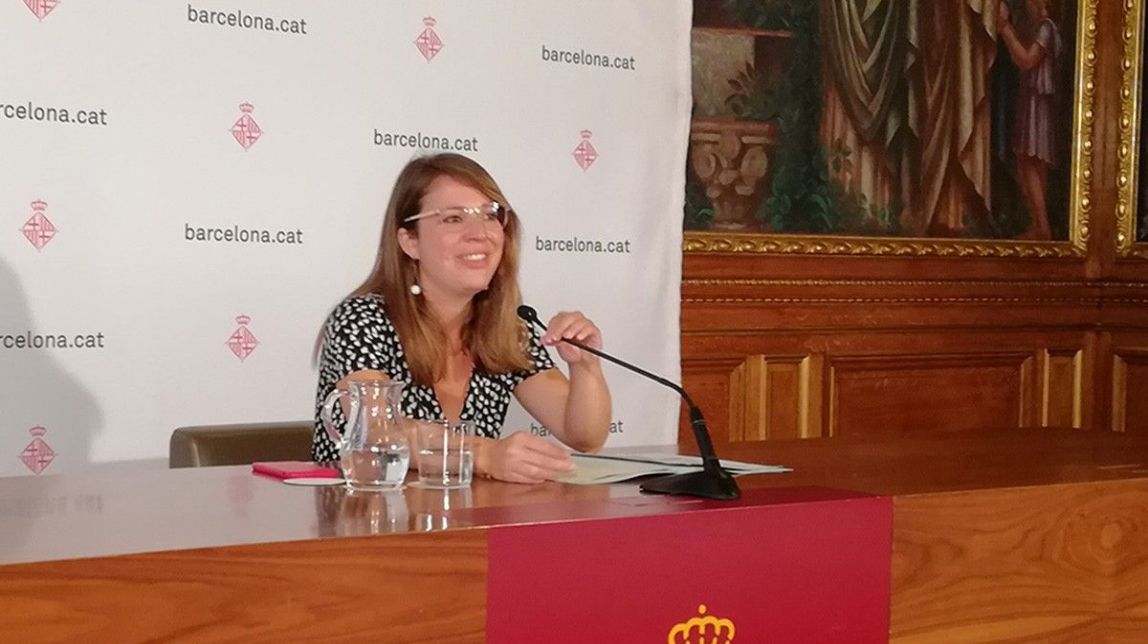 Més zones verdes i mobiliari urbà: Colau inverteix 115 milions en rehabilitar Barcelona