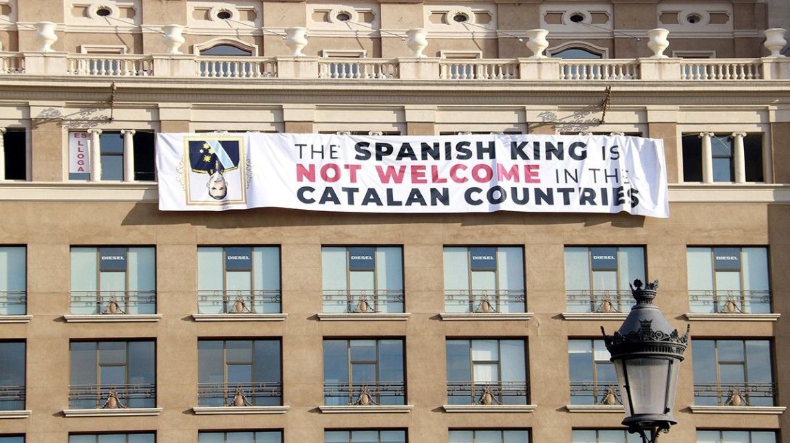 ​El govern espanyol avisa que la pancarta contra el rei pot haver posat en risc la seguretat