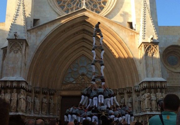 El Pla de la Seu veu manilles verdes i grises en una diada històrica