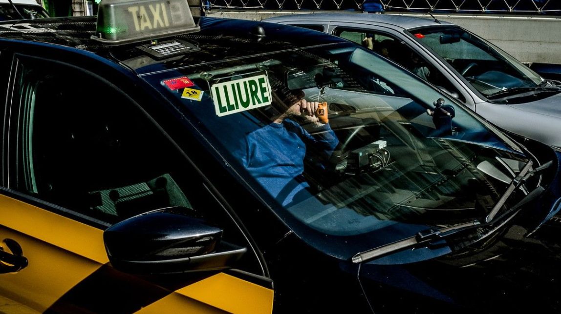 ​El Govern reclama «competències plenes i amb recursos» per gestionar el taxi i els VTC