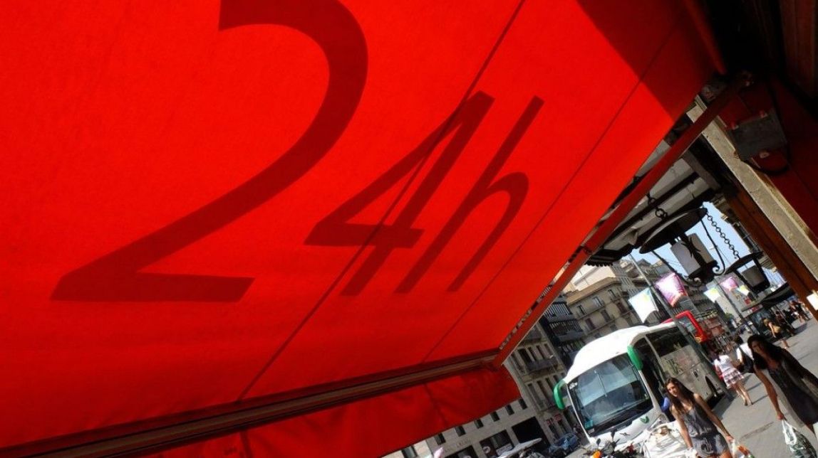 Barcelona prohibeix l'obertura de nous supermercats i forns amb obrador a Ciutat Vella
