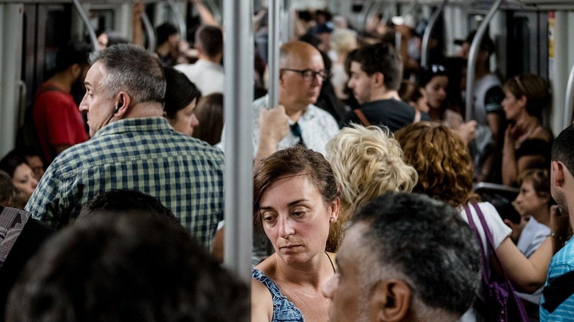 Aglomeracions a la vaga del metro de Barcelona, avui en dia laborable