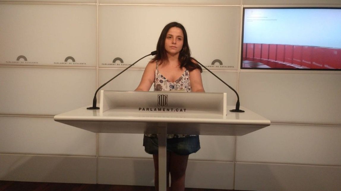 La diputada de la CUP Maria Sirvent, en roda de premsa
                                                                             |
                                Sara González - |
                                Sara González