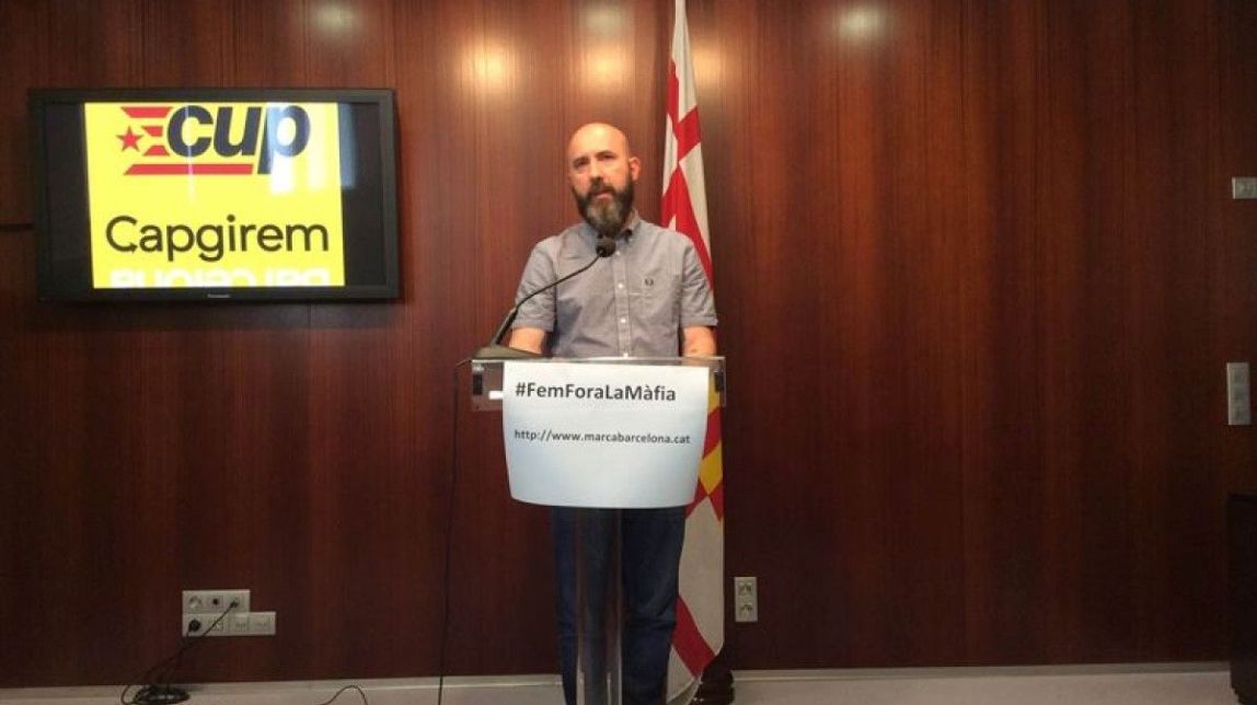 La CUP apel·la a les bases de BComú a «rebel·lar-se» contra el pacte amb el PSC
