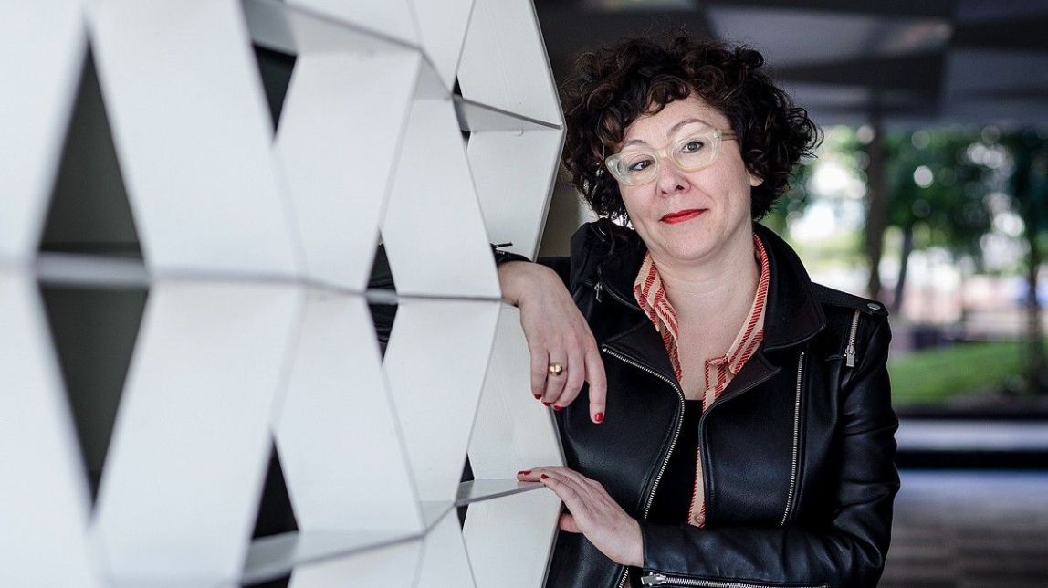 Montse Virgili, conductora del Cabaret Elèctric d'iCat.cat
                                                                             |
                                Adrià Costa - |
                                Adrià Costa