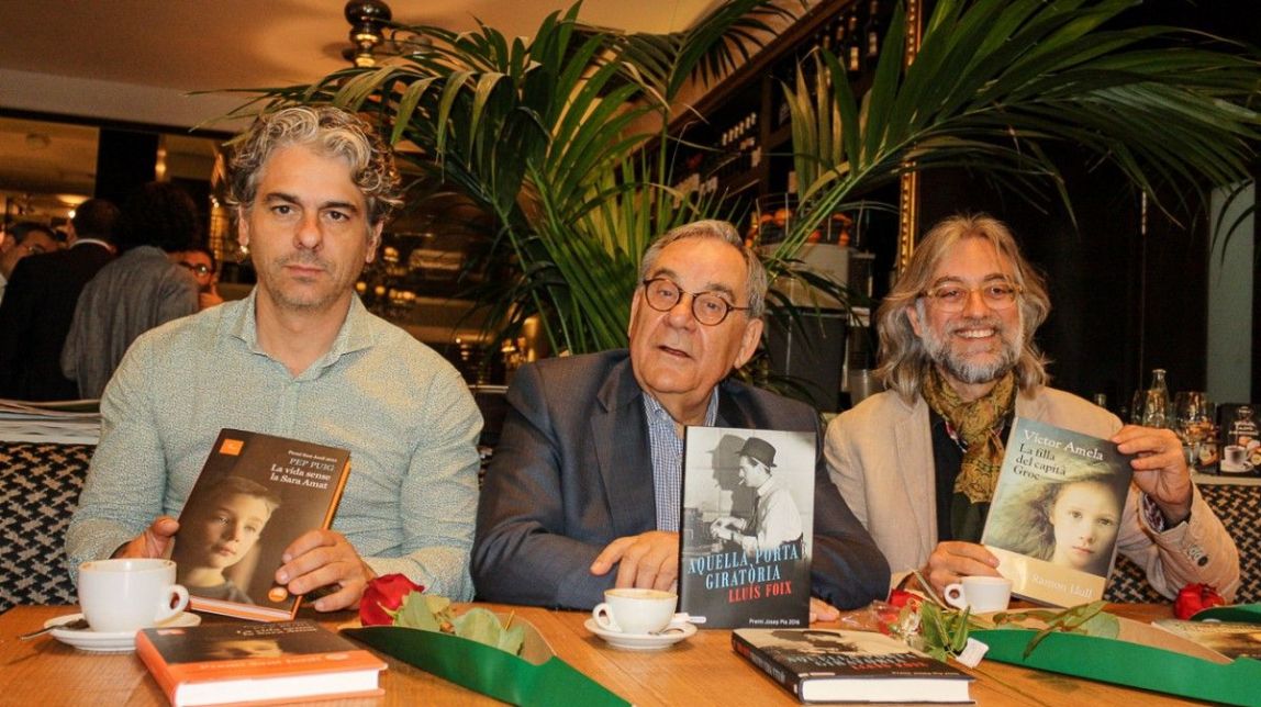 Els premis Sant Jordi, Ramon Llull i Josep Pla enceten «la diada dels lectors»