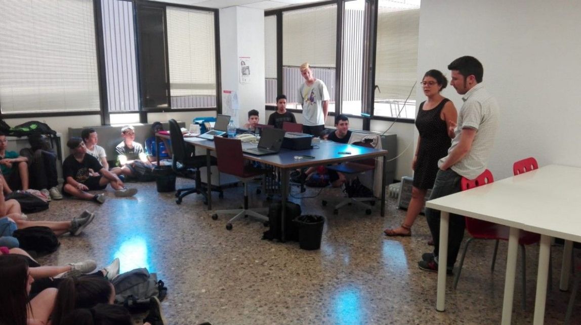 Més d'un centenar d'estudiants s'apropen al periodisme a la redacció de NacióDigital a Terrassa