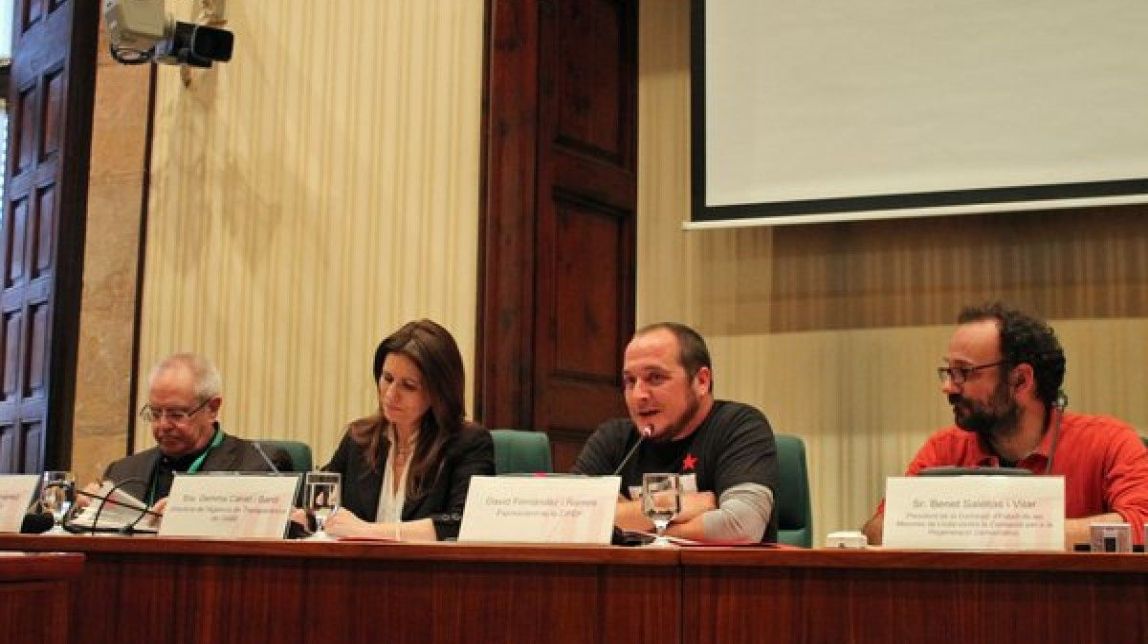 David Fernàndez: «El Govern s'hauria de personar als casos Palau i Mercuri»