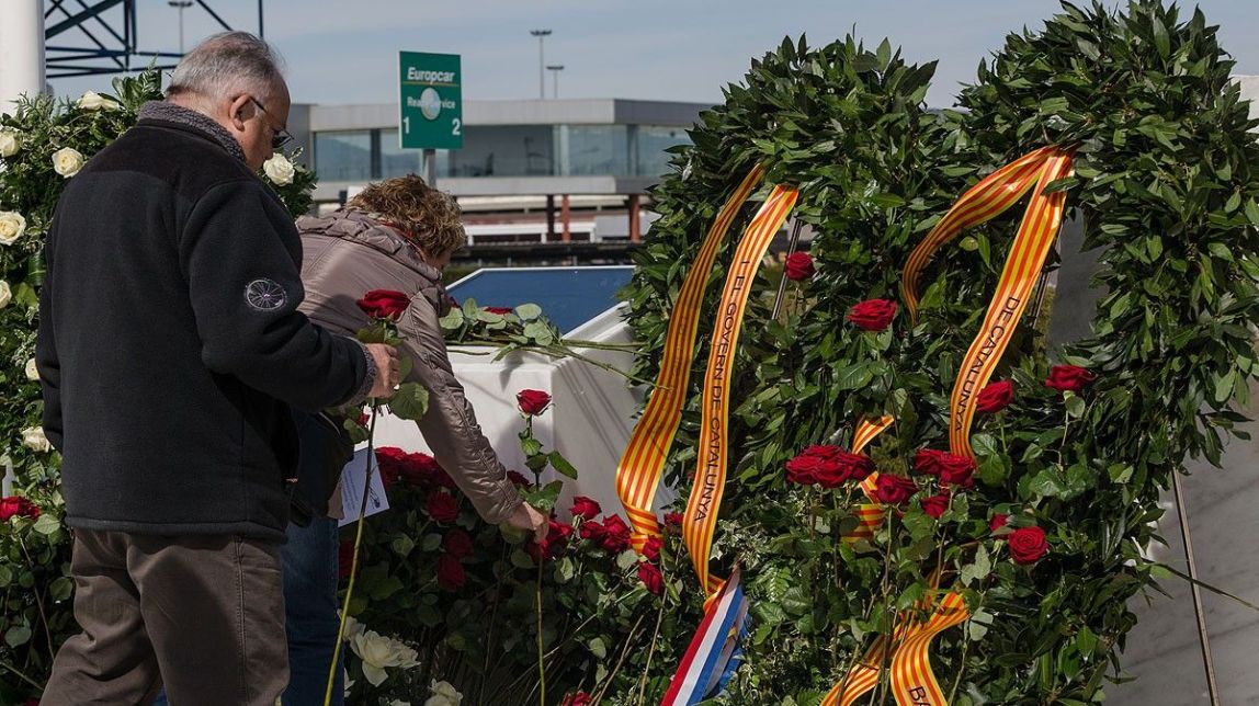 Sola i sense pensió: una vídua oblidada de Germanwings contradiu el TC