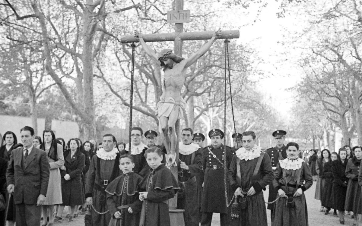 Imatge històrica del Viacrucis de Divendres Sant de Reus - Cedida / Niepce Imatge històrica del Viacrucis de Divendres Sant de Reus