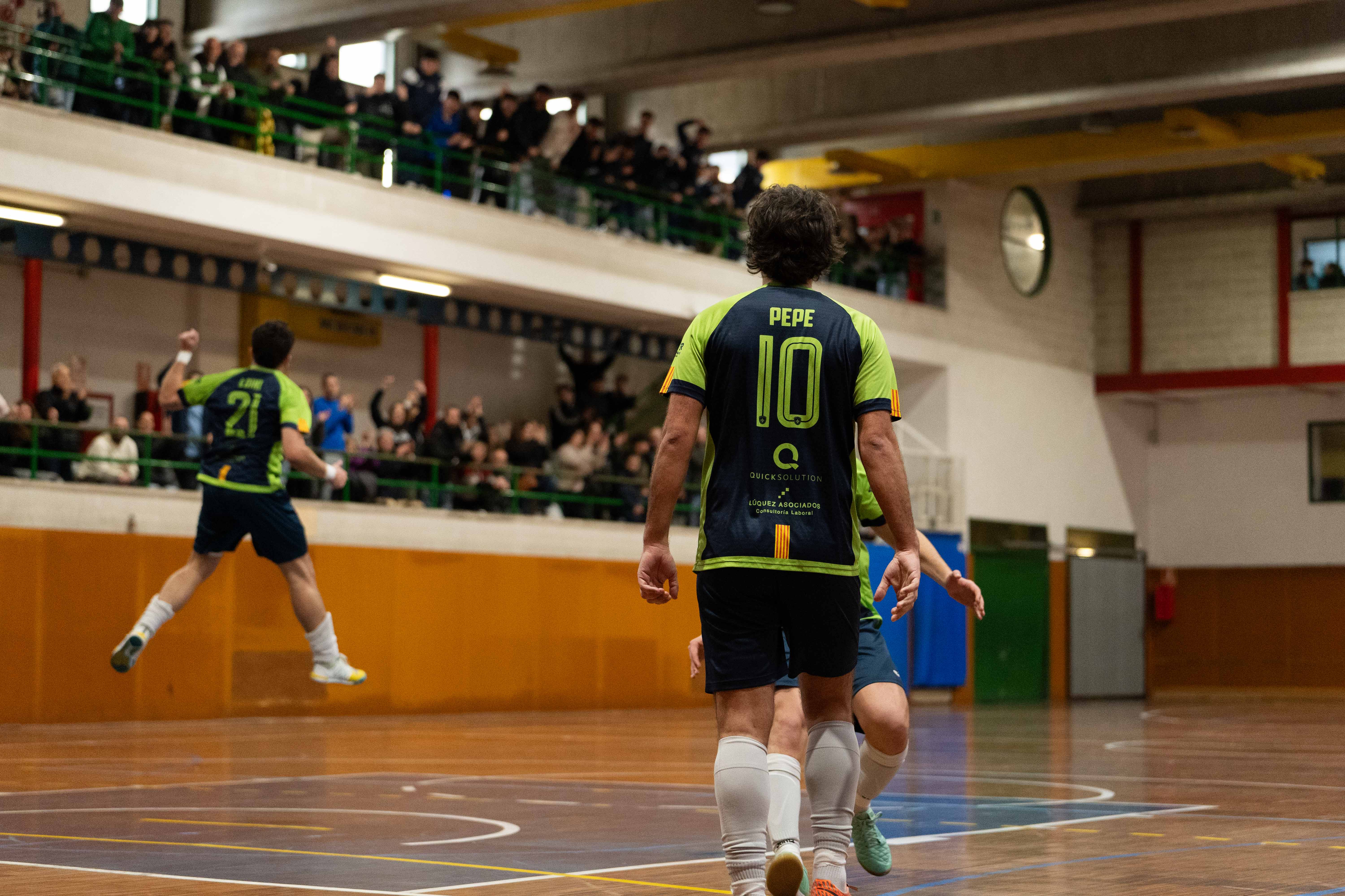 L'Escola Pia s'imposa al Lleida i continua creient en la permanència
