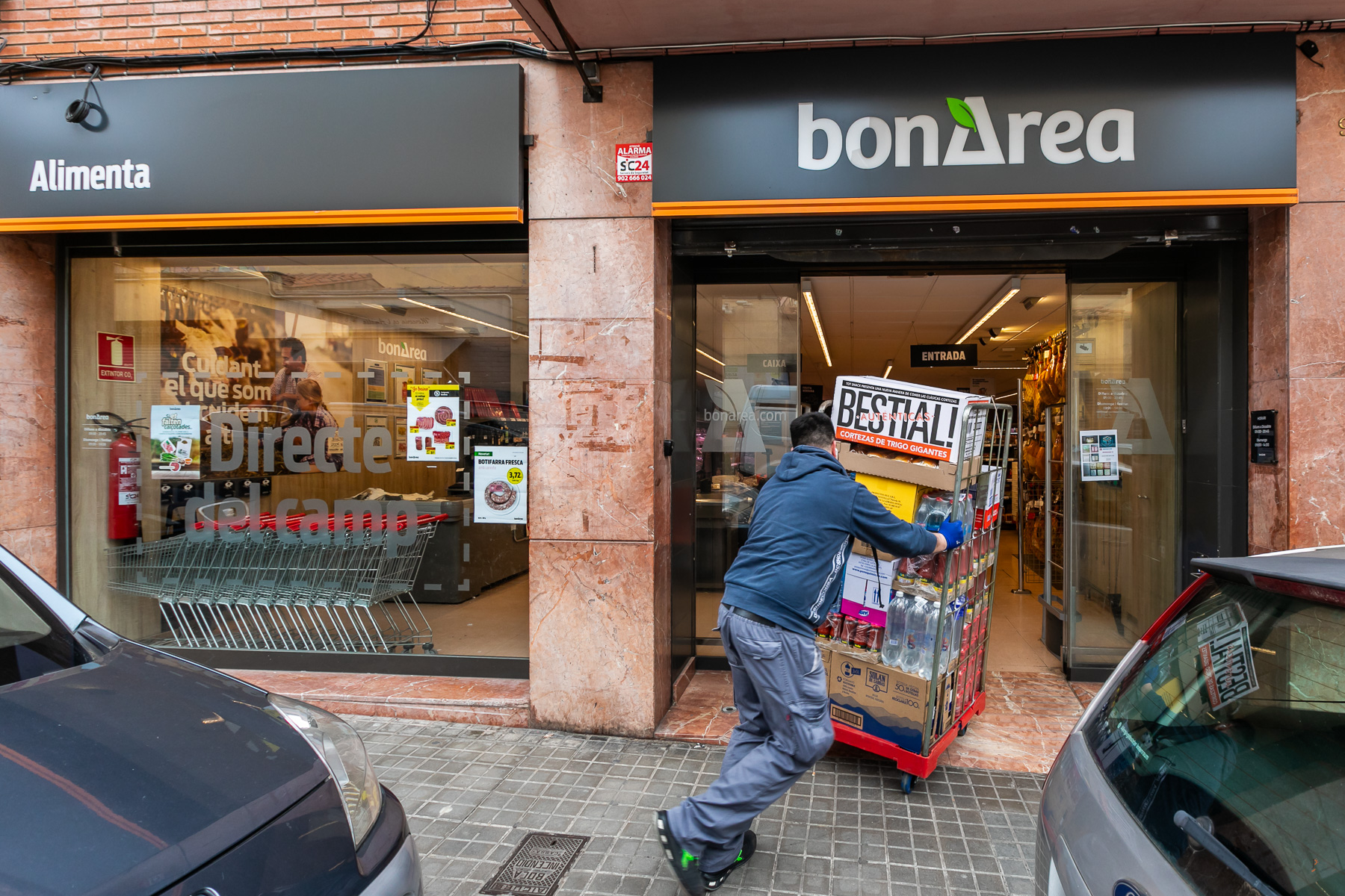 Atracament a punta de pistola en un supermercat de Sabadell
