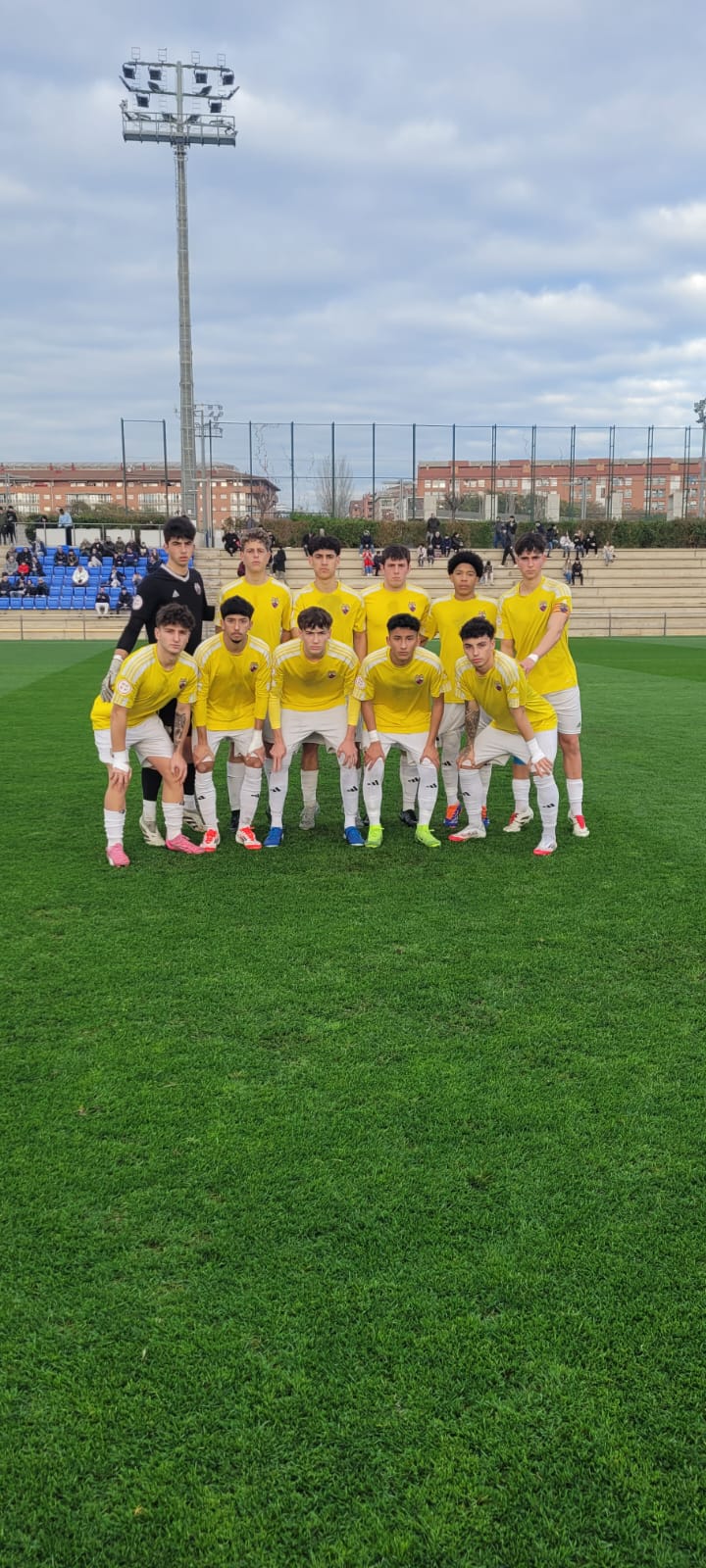 Cruel i polèmica derrota del Mercantil a la Joan Gamper