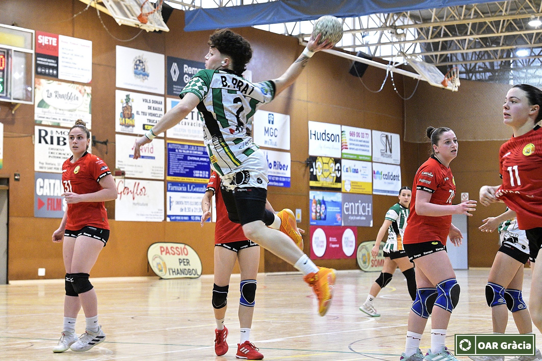 Doble victòria de l'OAR Gràcia a domicili