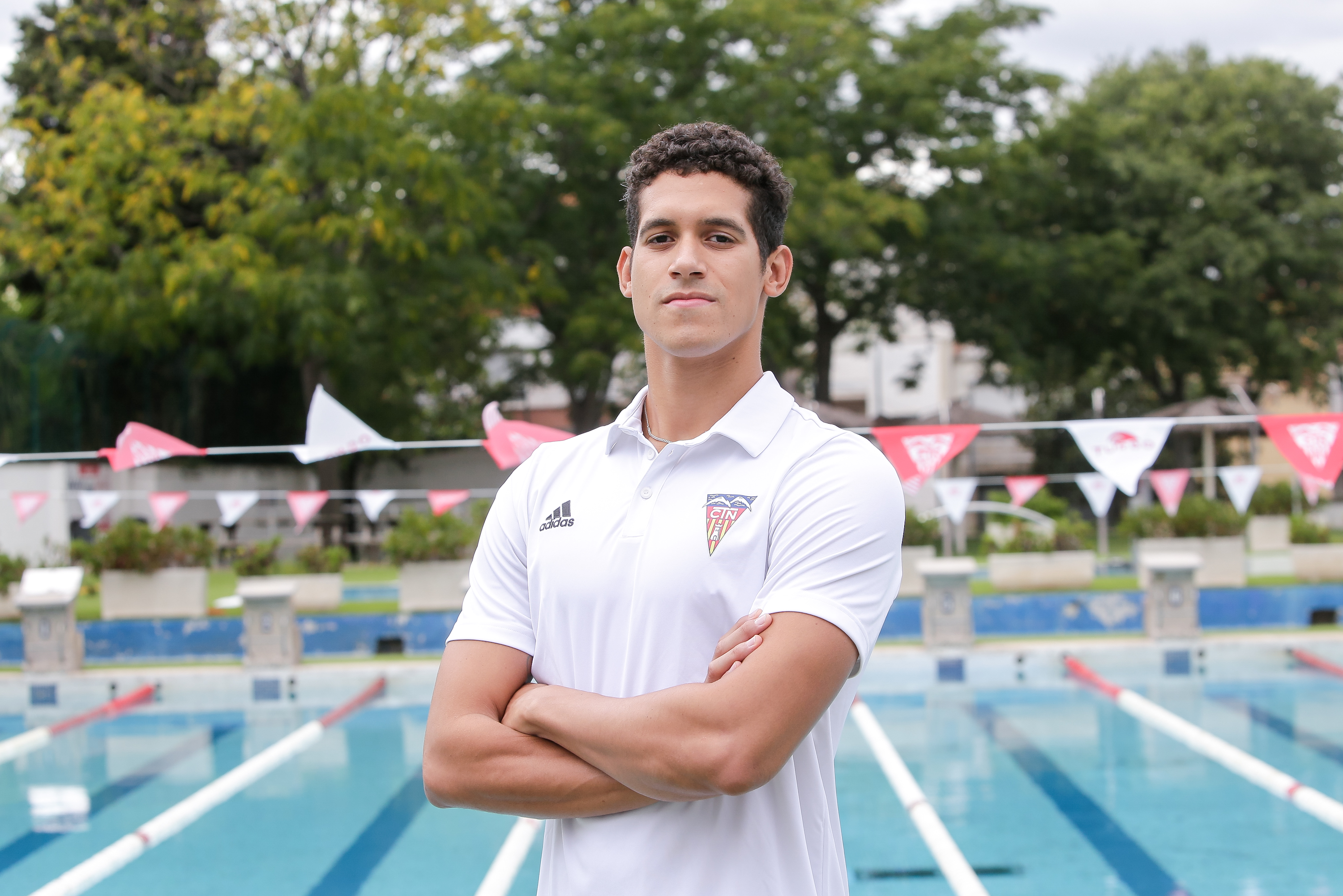 Plata per al relleu mixt de 4x100 estils del CN Terrassa