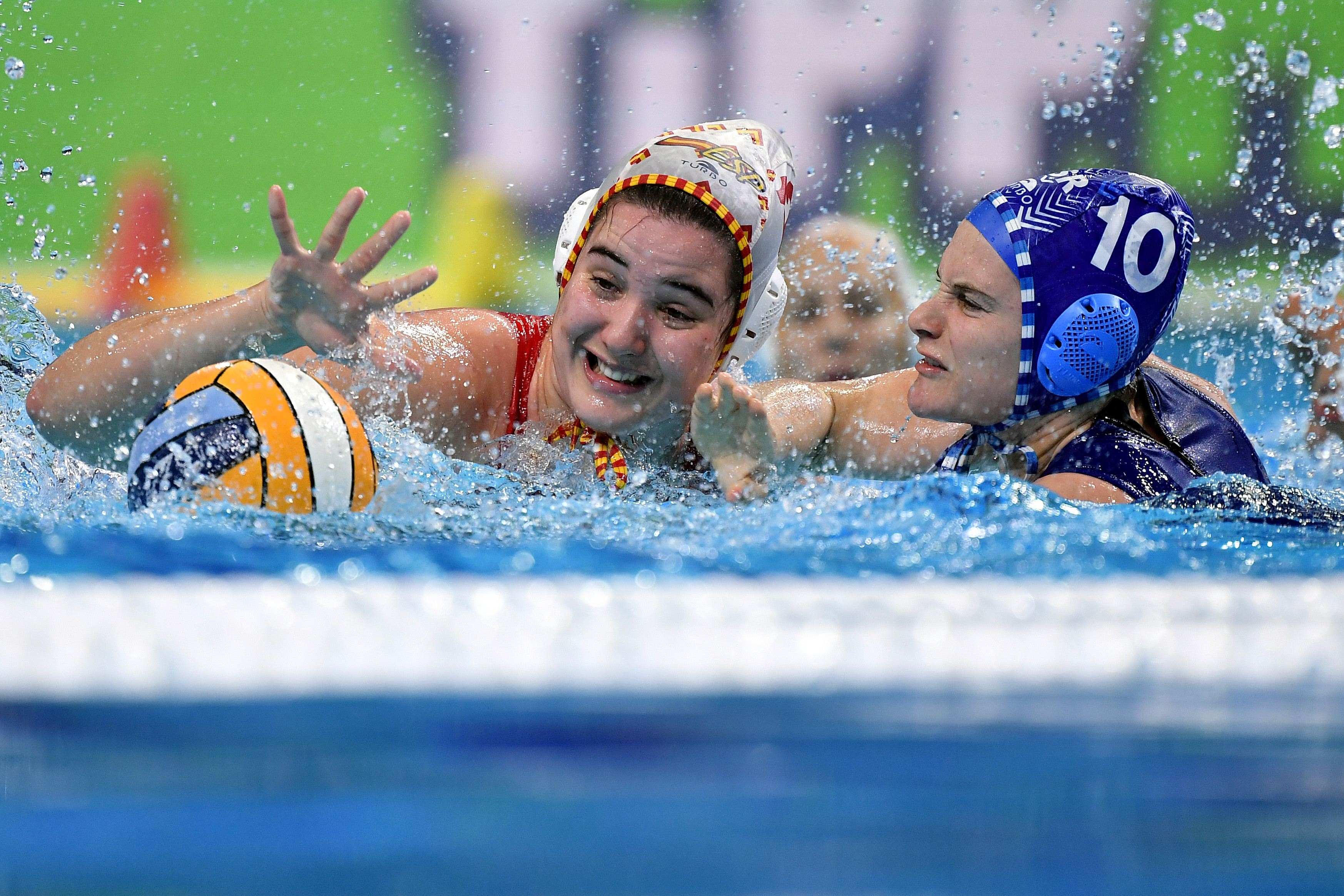 Espanya s'estrena amb victòria a la Superfinal femenina