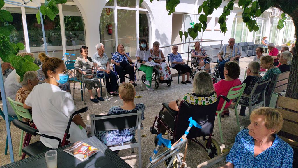 Residència Sant Miquel: tota la dedicació per fer sentir els avis com a casa