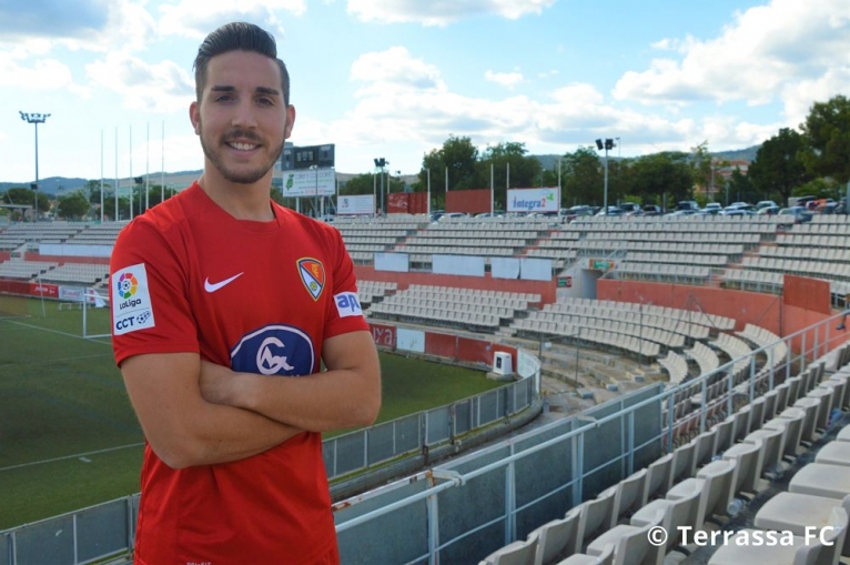 El San Cristóbal fitxa David Toro i renova Carles Segura - 