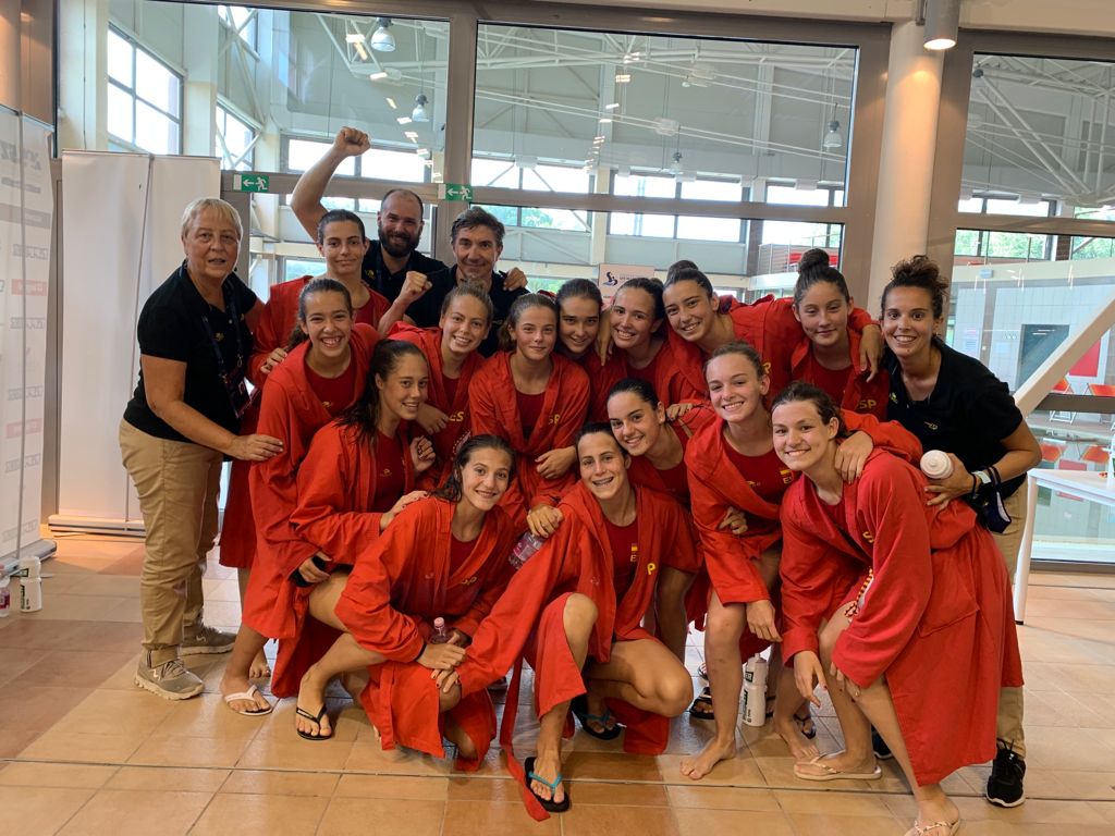 La selecció cadet de waterpolo, bronze europeu