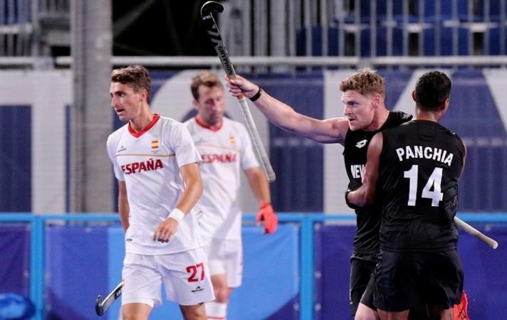 Dura derrota de la selecció masculina de hockey