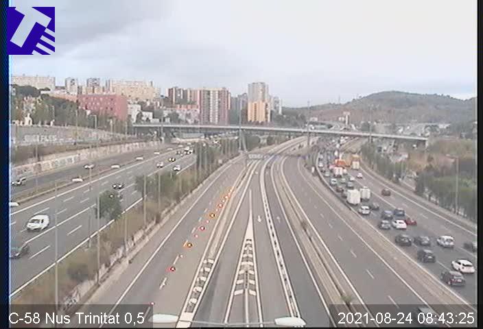 Una avaria talla un carril a la C-58 a Montcada