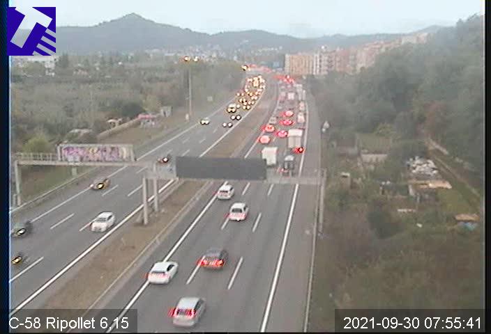 Circulació intensa a la C-58, la B-30 i l'AP-7 i alteracions a Rodalies