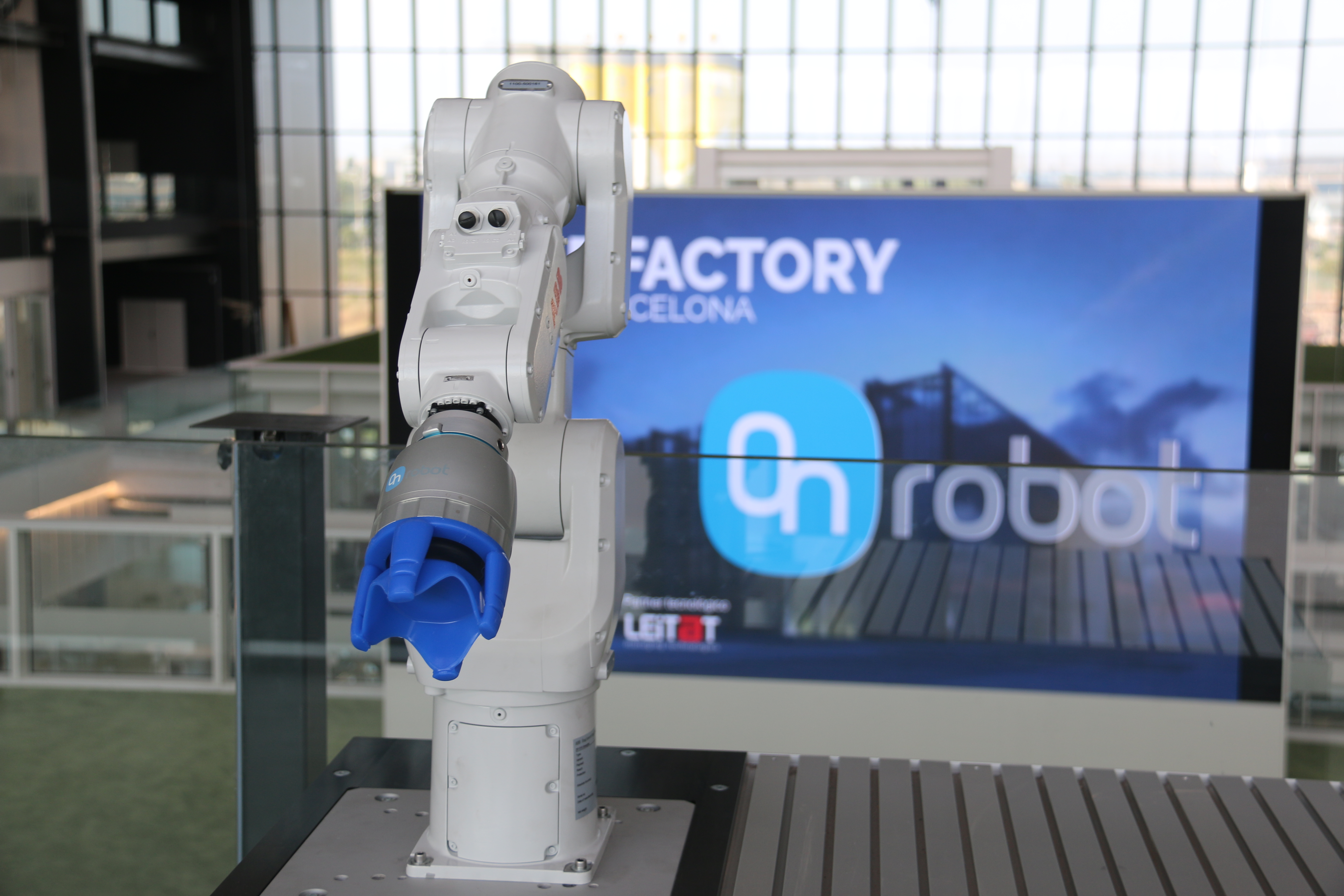 DFactory inicia l'activitat del laboratori de robòtica amb la incorporació d'OnRobot