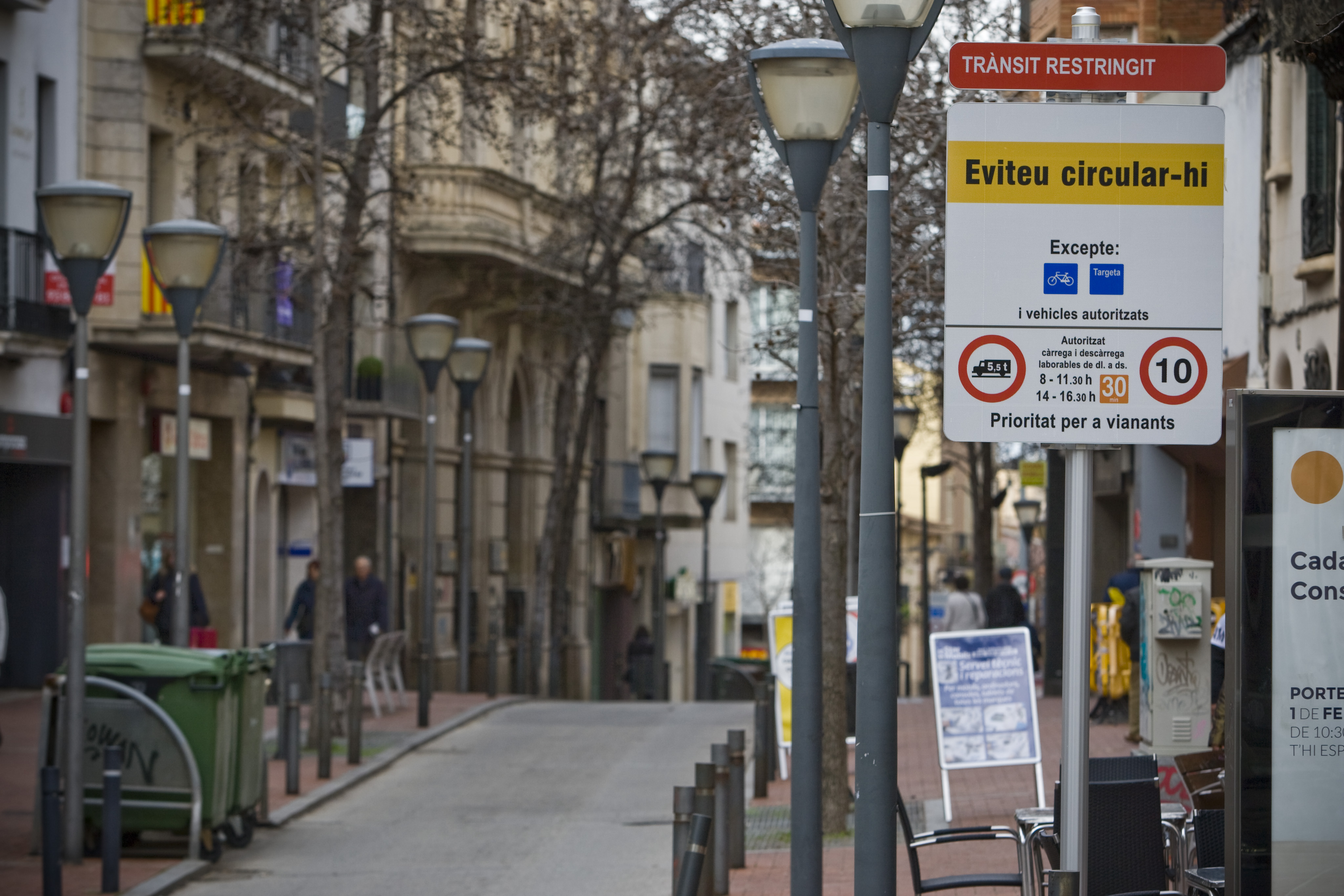 Els veïns que toquen a l'illa de vianants tindran targeta