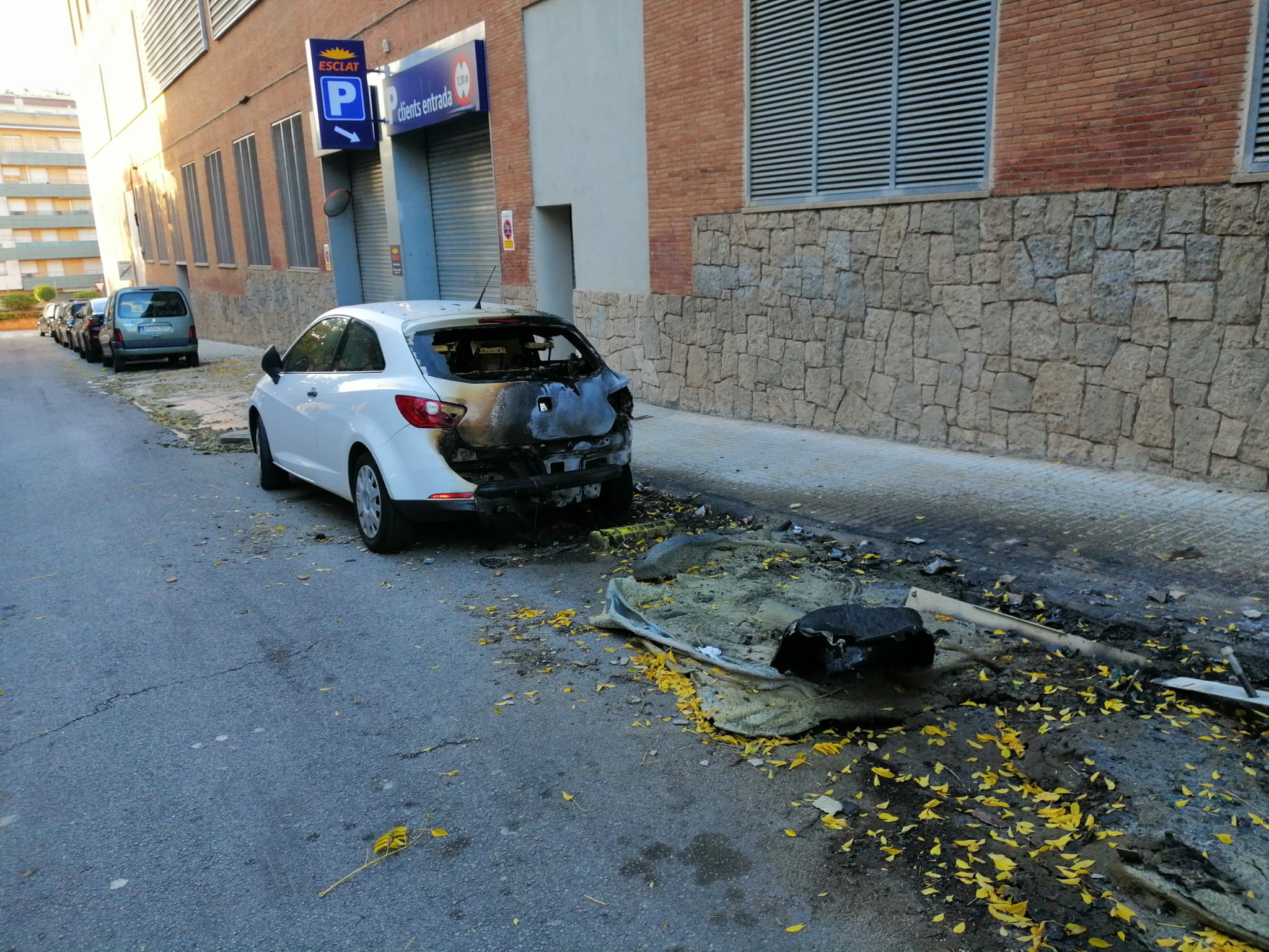 L'Associació de Veïns Pere Parres es queixa dels incendis provocats al barri