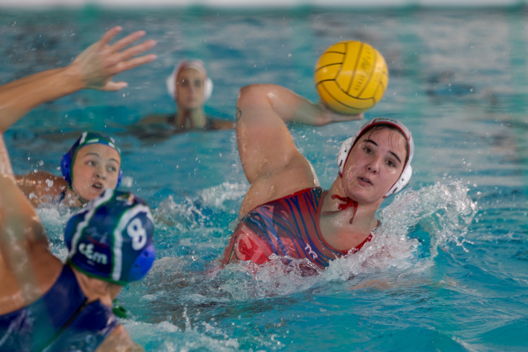El CN Terrassa femení esclafa el Ciudad Lineal