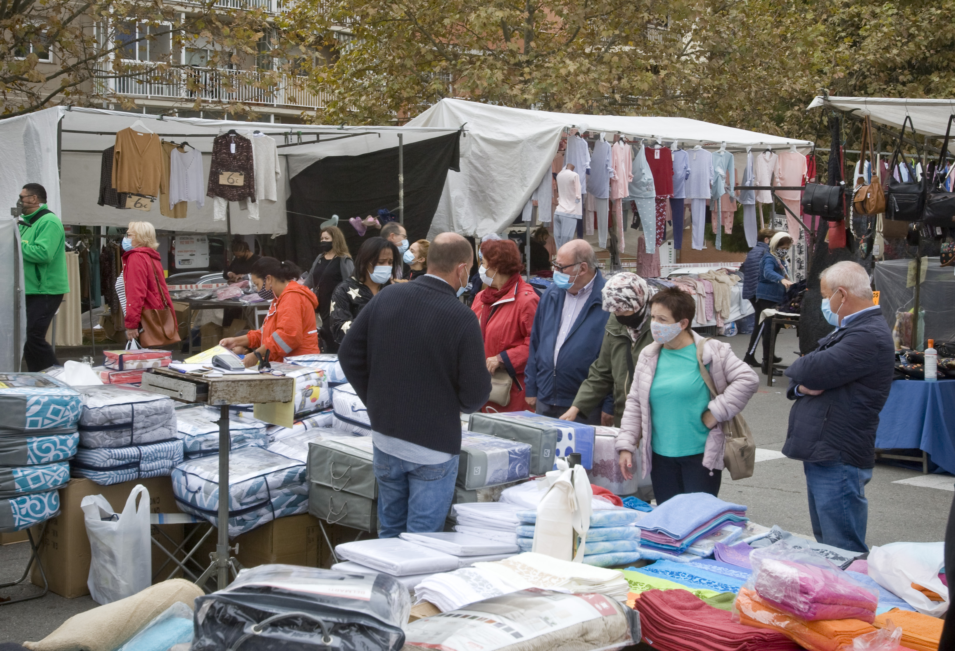 Diumenge hi haurà mercadal a Terrassa