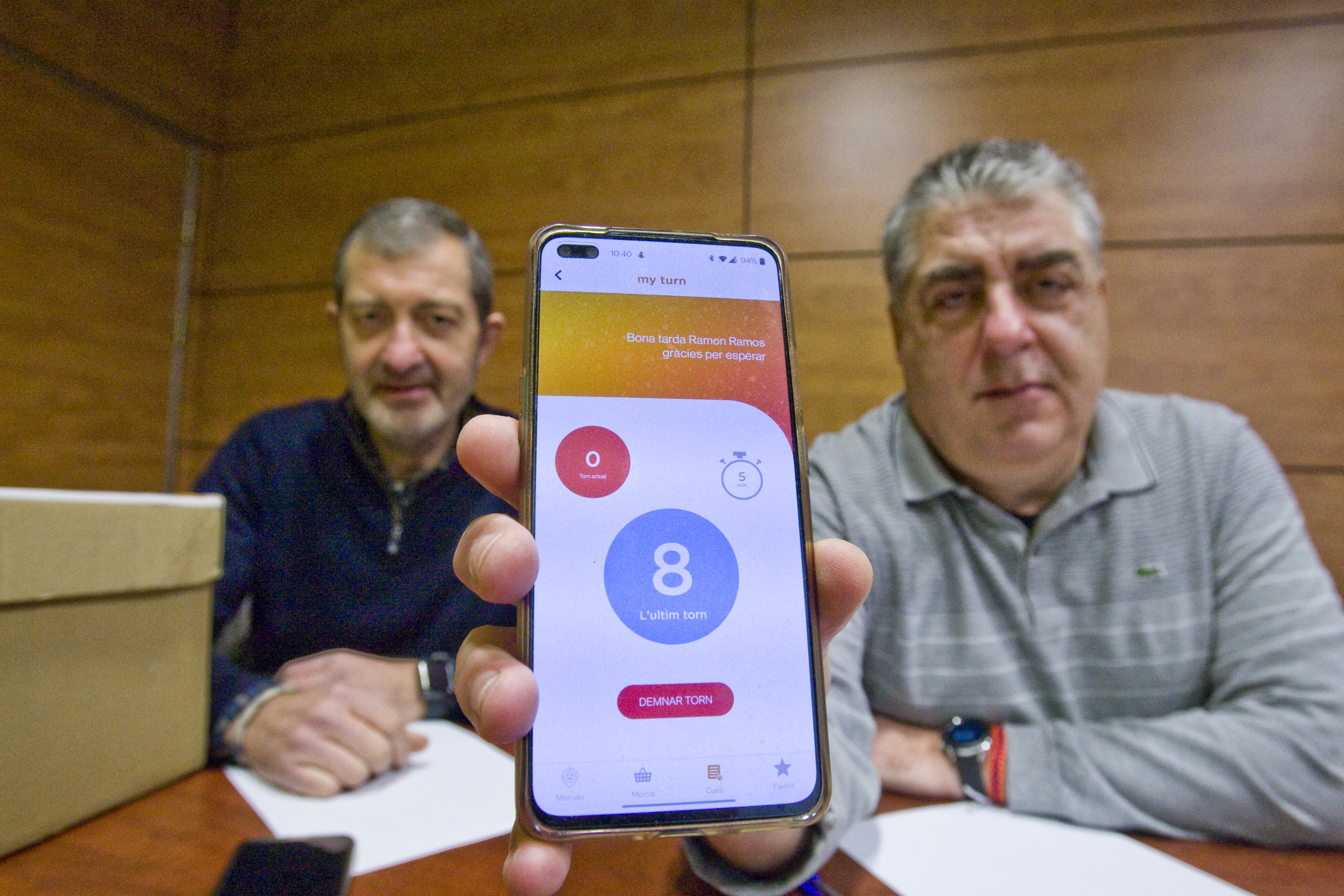 Una app per agafar tanda i estalviar temps comprant