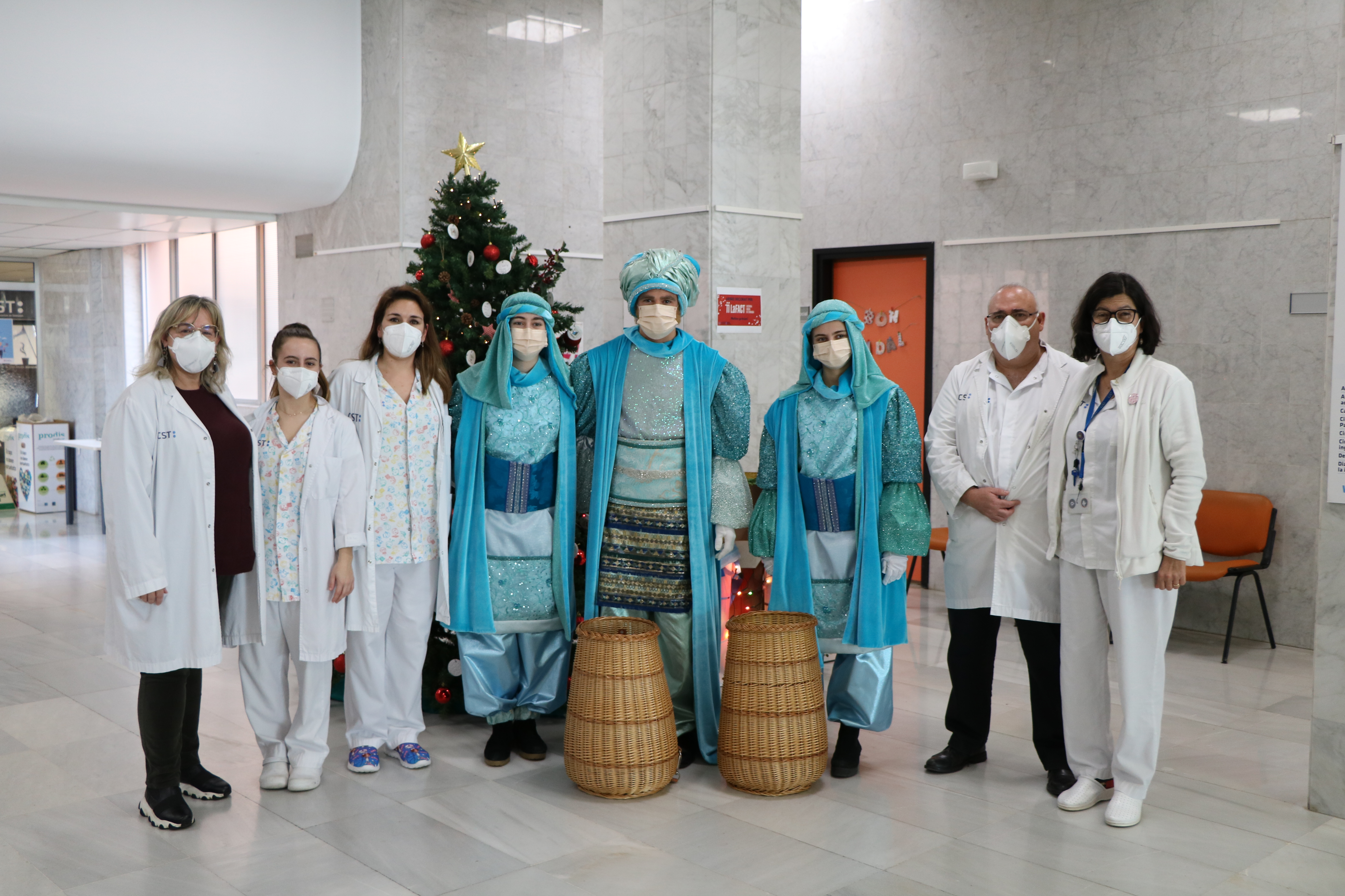 El patge Xiu-Xiu visita l'Hospital de Terrassa