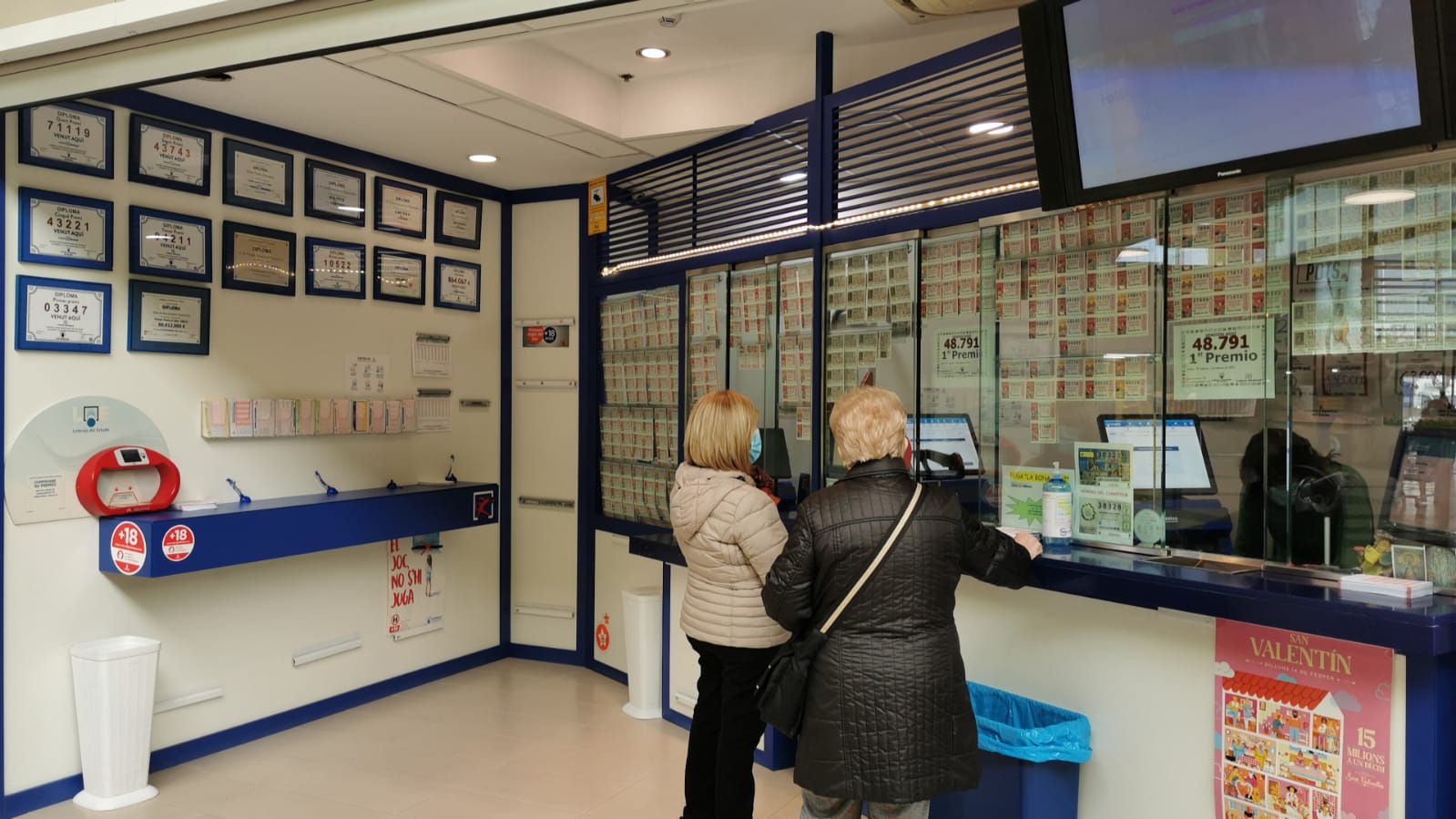 La Bona Sort de Terrassa ven el primer premi de la Loteria Nacional