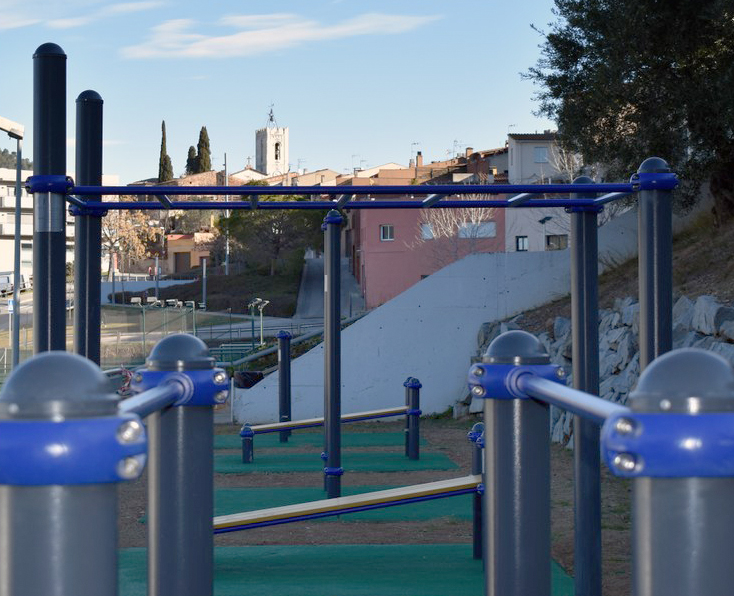Un nou parc de cal·listènia al nucli urbà de Viladecavalls